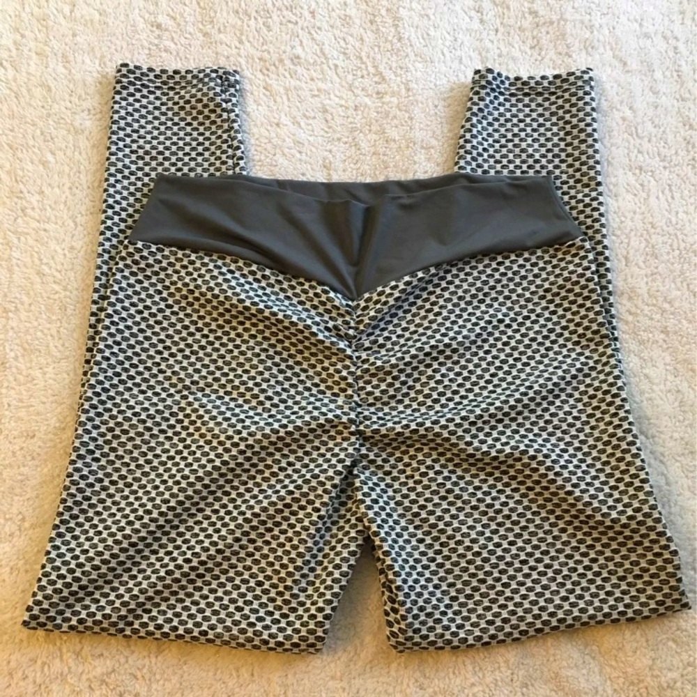 Scrunch-butt leggings ✨